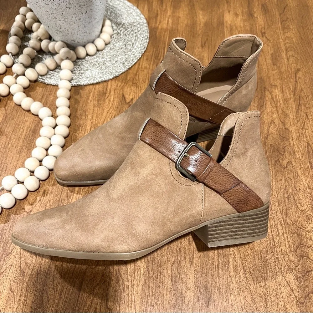 NWT Wonderly Maeve Slip On Booties - Picture 2 of 5